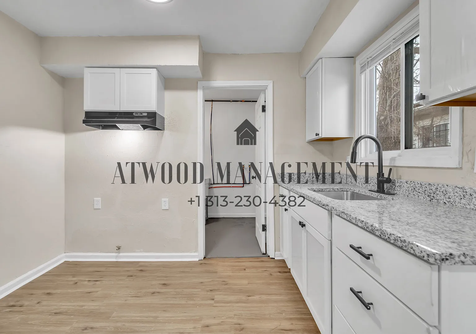 This beautifully updated 3-bedroom, 1-bath single-family home is ready for move-in! — Photo 3