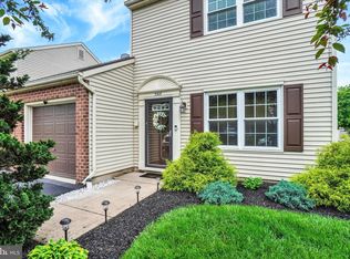 3308 Glen Hollow Dr #103B, Dover, PA 17315