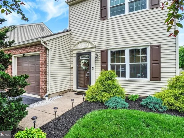 3308 Glen Hollow Dr #103B, Dover, PA 17315