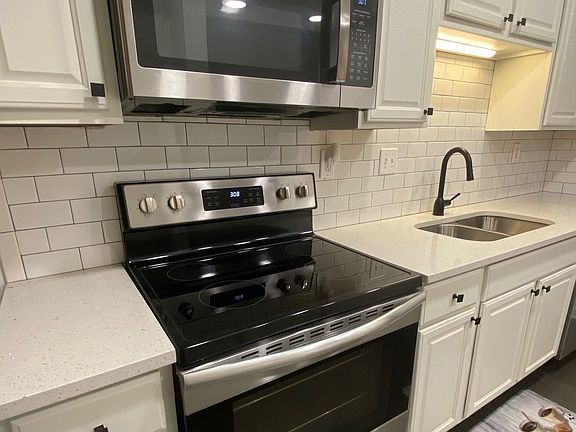 5th image of 8503 Canterbury Sq W #B