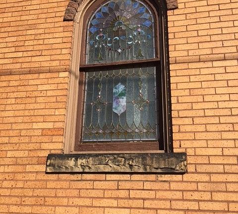 4th image of 219 3rd St