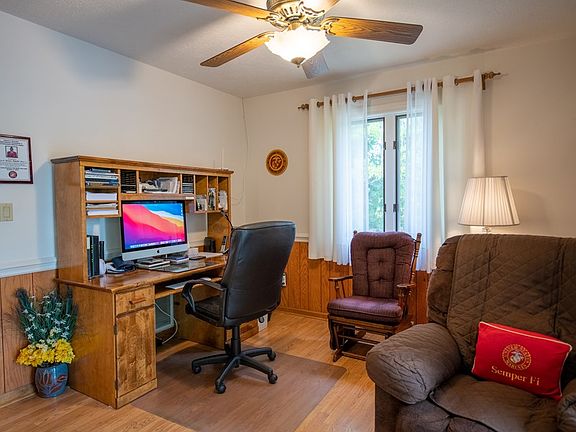 3rd image of 466 Brookstone Dr