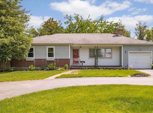 550 Old Bethpage Rd, Plainview, NY 11803