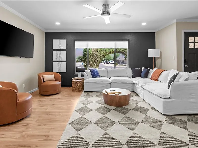 5 bed, 2044 sqft, $5,000 — Photo 3