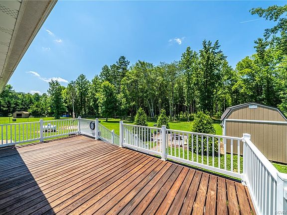 5th image of 4112 Hidden Acres Dr