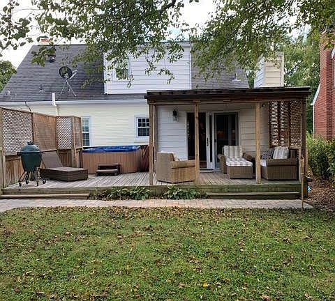 4th image of 2353 Winston Ave