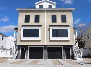 213 N Harding Ave, Margate, NJ 08402