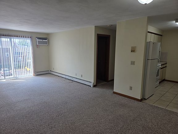 4th image of 6 May St APT 10