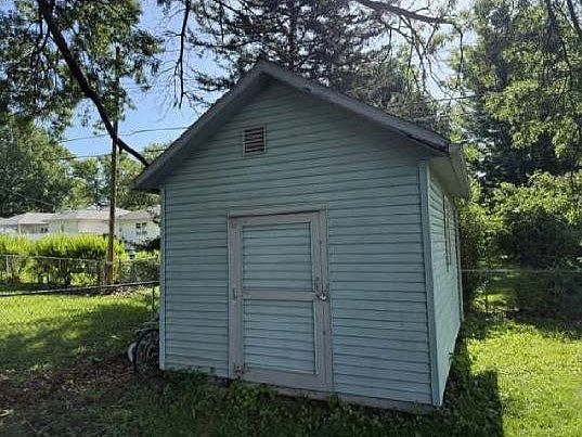 5th image of 1209 S Garfield Ave