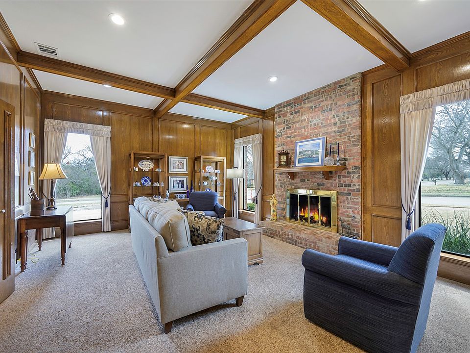 1st image of 4349 Los Robles Dr