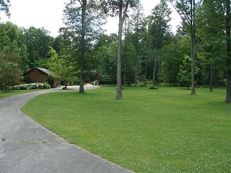 Front of house and driveway