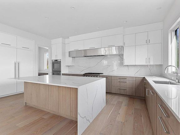 5th image of 7313 Brookside Village Ct