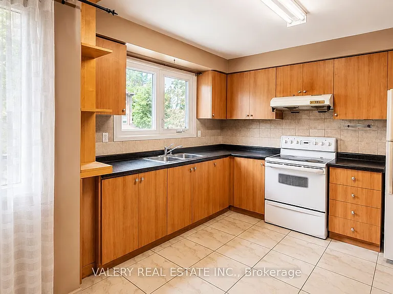 2359 Birchmount Rd #24 — Photo 6