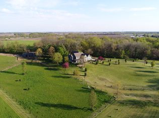 2165 Wagon Trail Rd, White Heath, IL 61884