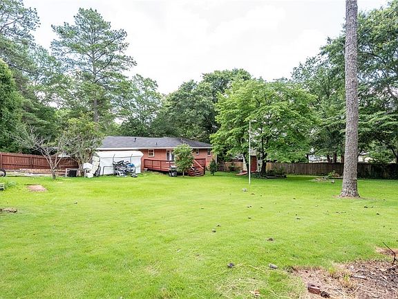 4th image of 3342 Lilla Ln SW