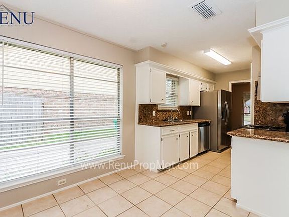 4th image of 10210 Sagerock Dr