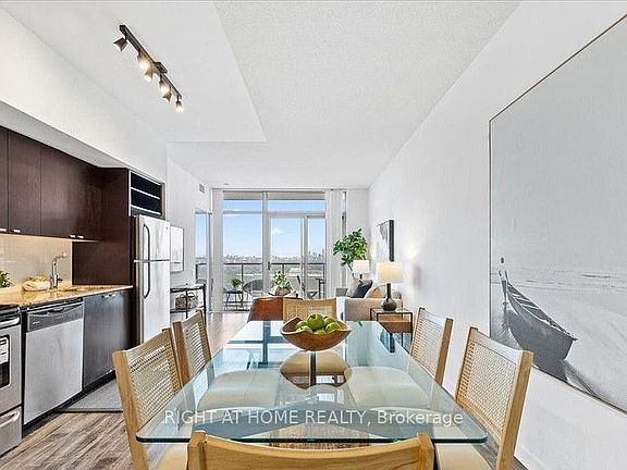 5th image of 105 Queens Cay W #3313