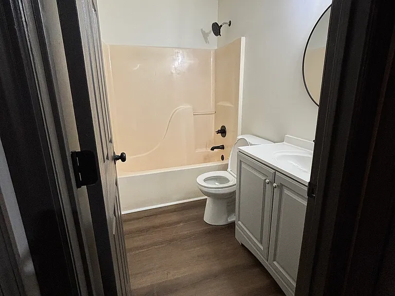 7859 Avalon Acres Ct — Photo 6