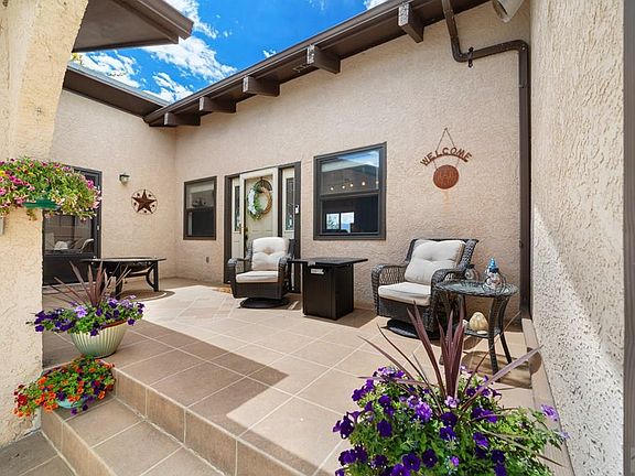 2nd image of 3901 Purgatorie Way