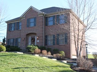 120 Saddle Ridge Dr, Oakdale, PA 15071