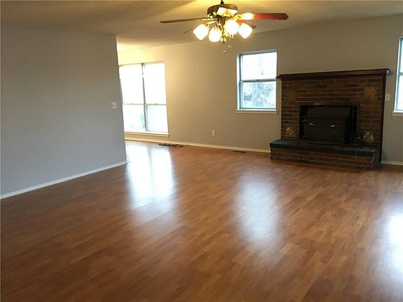 5th image of 16 Cannock Ln