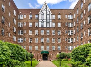 25 Parkview Ave APT 3K, Bronxville, NY