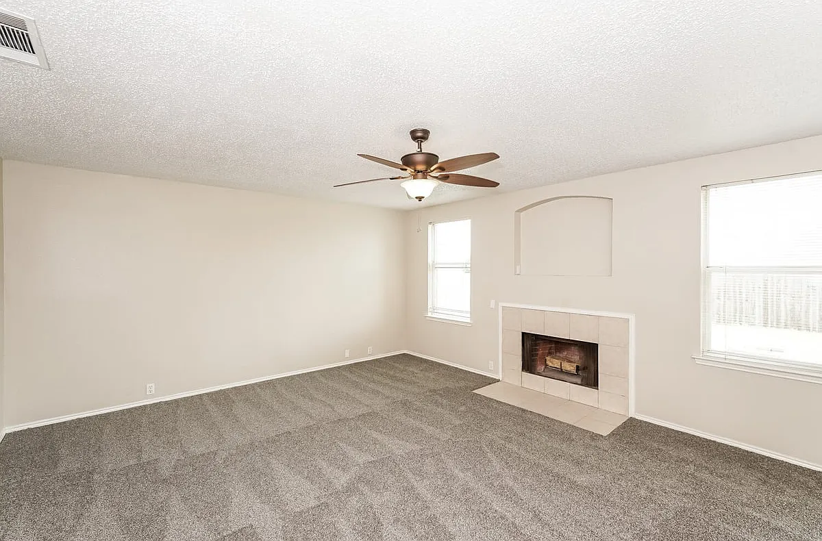 407 Harvard Drive Glenn Heights TX 75154 — Photo 3