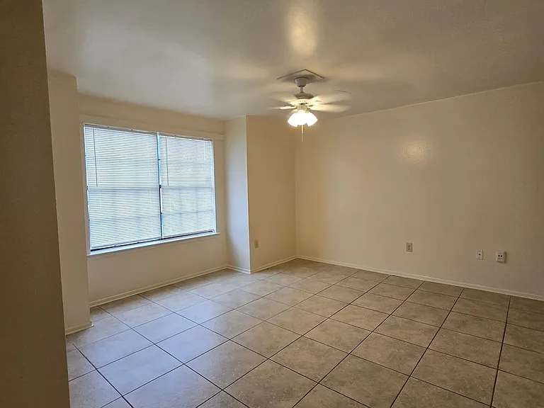 8556 Leake Ave #A-D — Photo 14