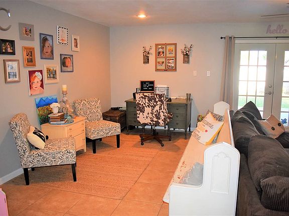 2nd image of 3009 Chiquita Ln