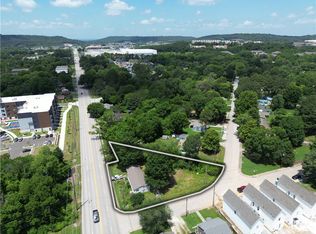 602 W 15th St, Fayetteville, AR 72701