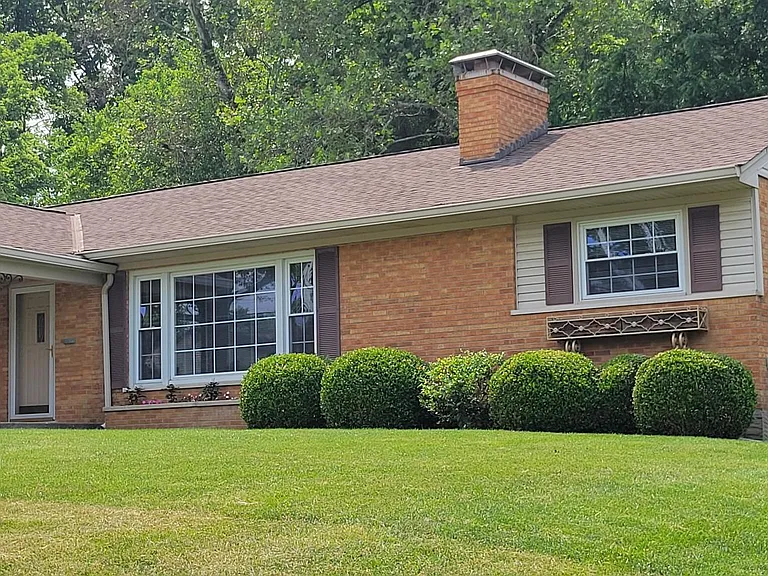 1089 Rosetree Ln — Photo 3