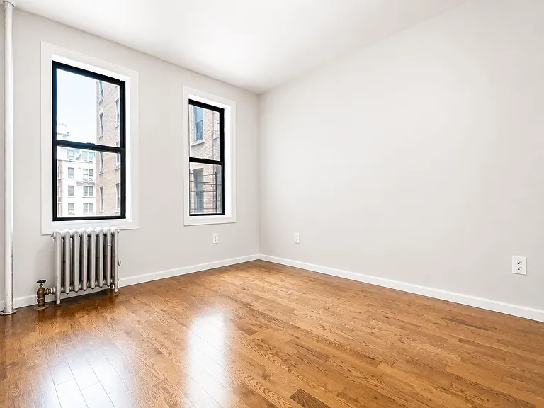 87 Post Ave #2D — Photo 11
