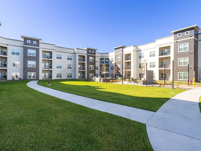 Heritage Grove — Photo 25