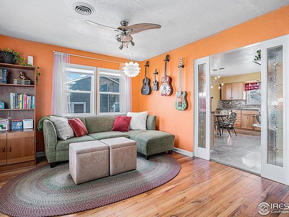 5th image of 530 W 9th St