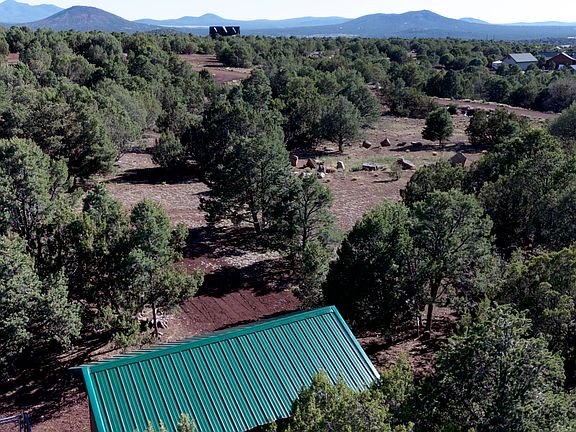 2nd image of 10279 N Overlook Dr