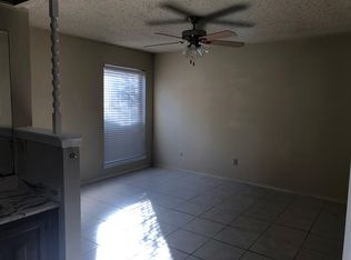 1922 Lost Creek Dr, Arlington, TX 76006