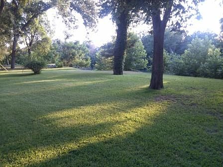 3rd image of 1 River Oak Dr