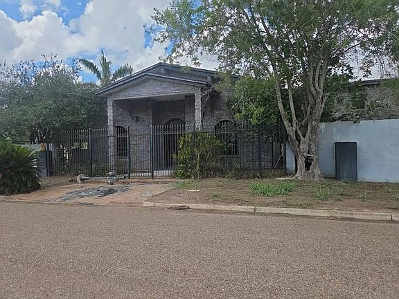 2nd image of 602 Madero St