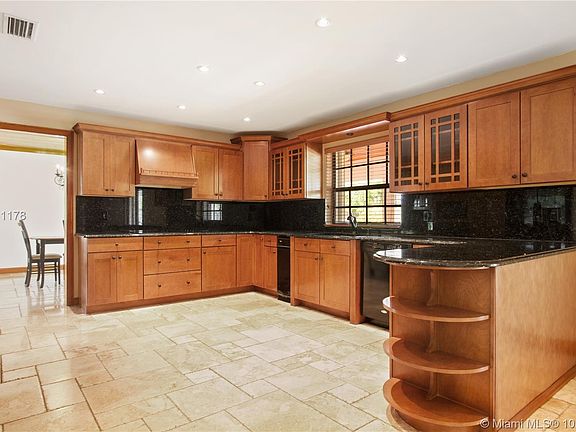 5th image of 7941 NW 169th Ter