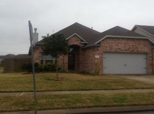 1030 Luke Dr, Alvin, TX 77511