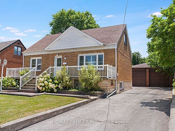 3rd image of 7 Mayall Ave