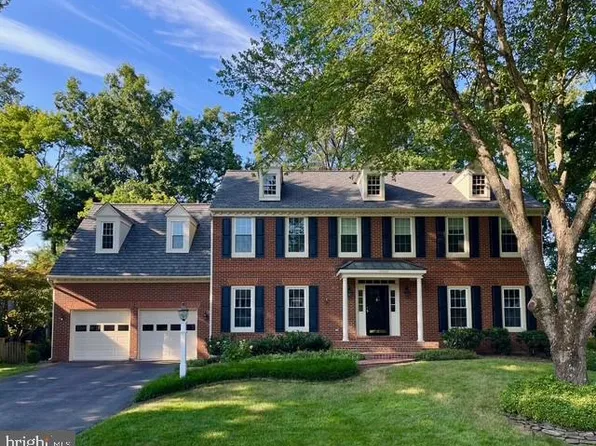 13823 Foggy Hills Ct, Clifton, VA 20124