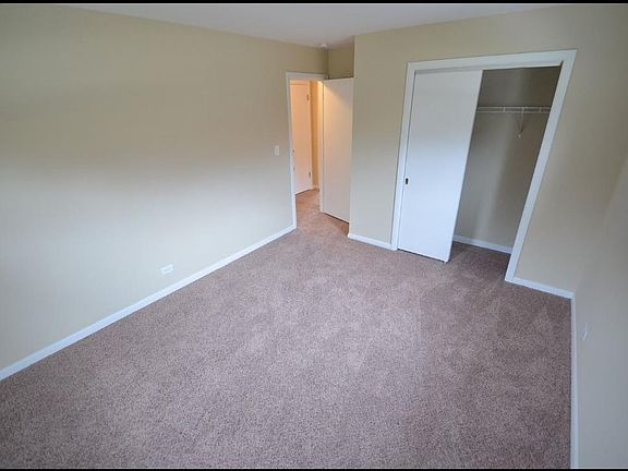 5th image of 277 James Ave
