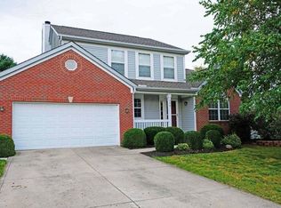 352 Cottage Grove Cir, Pataskala, OH 43062