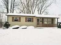 375 Willow Rd photo 1