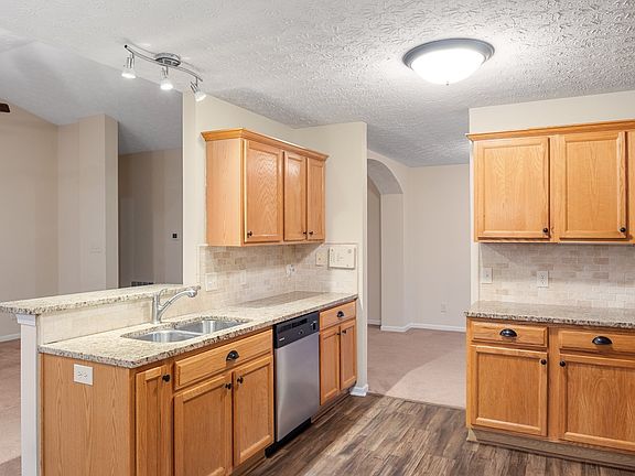 5th image of 12633 Rocky Mountain Ct