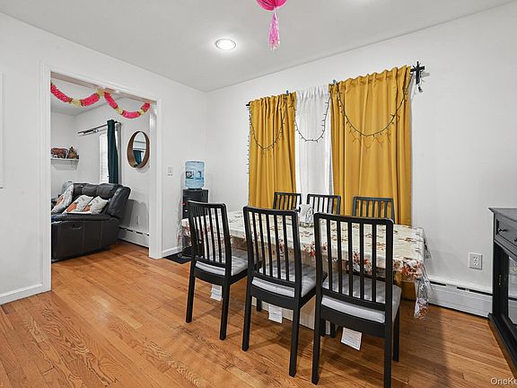 4th image of 13 Herbert Ave