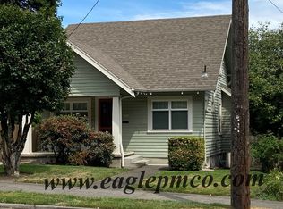 6204 S Corbett Ave, Portland, OR 97239