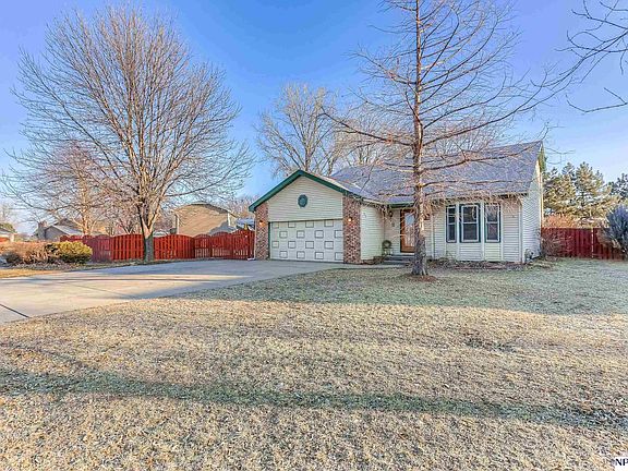 2nd image of 515 & 503 Shorewood Ln