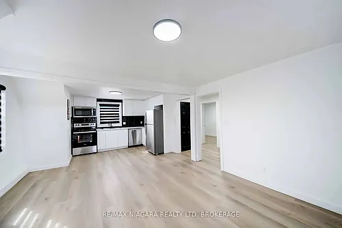 261 Grantham Ave #UPPER Photo 1